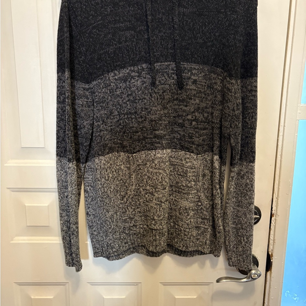 Urban Pipeline Men's Two-Tone Gray Sweater